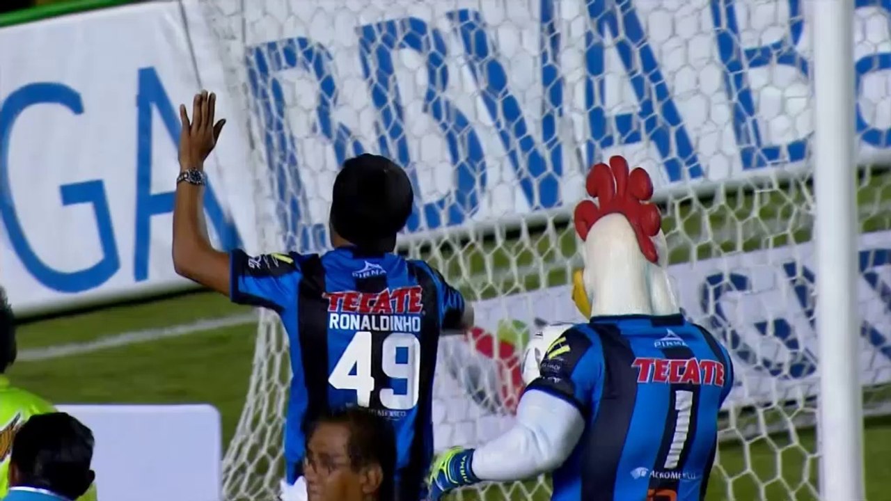 Liga MX: Fans feiern Ronaldinhos Ankunft