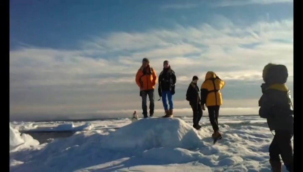 Avec les guides de Saint-Gervais dans les glaces de l'Arctique