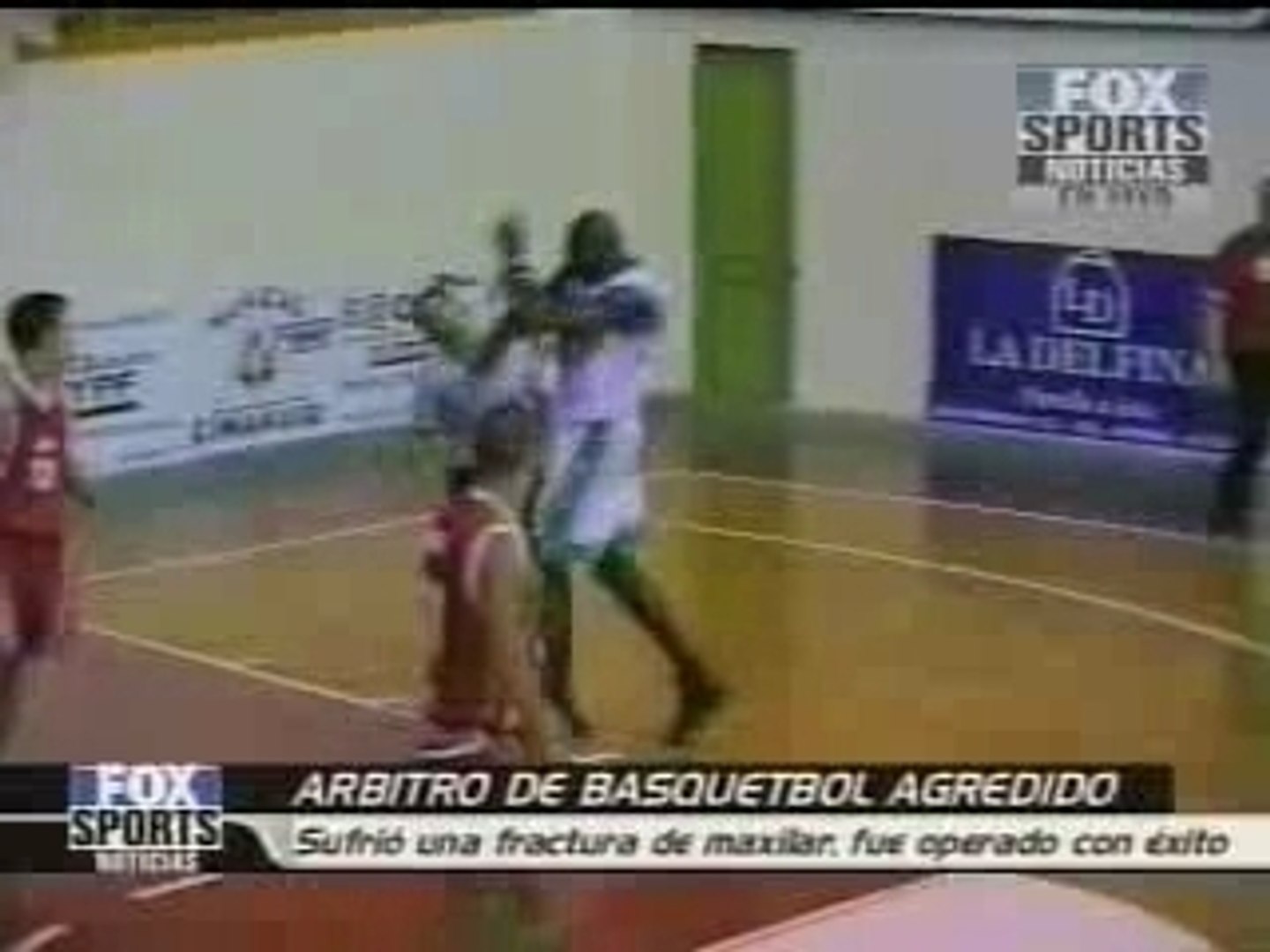 ⁣Bum Fights - Basketball