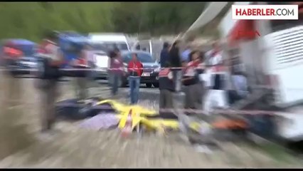 Tur Otobüsü Şarampole Uçtu 13 Ölü, 15 Yaralı