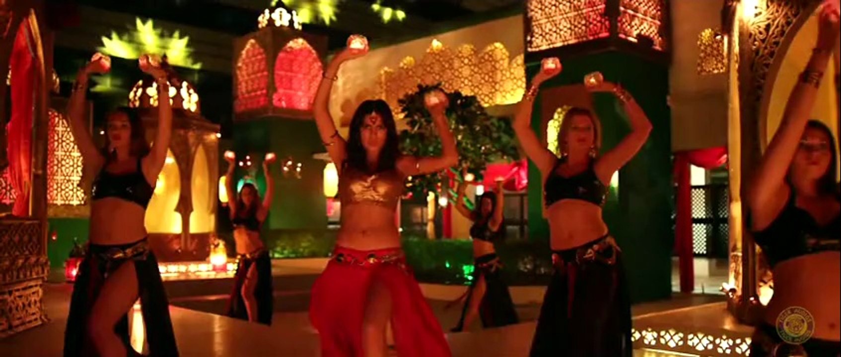 Naanum Unnil Paadi - ARIMA NAMBI VIDEO SONG HD