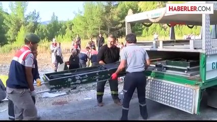 Tur Otobüsü Şarampole Uçtu 13 Ölü, 15 Yaralı