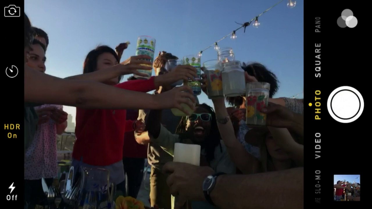 طلب كبير على هواتف "آي فون" الكبيرة الجديدة