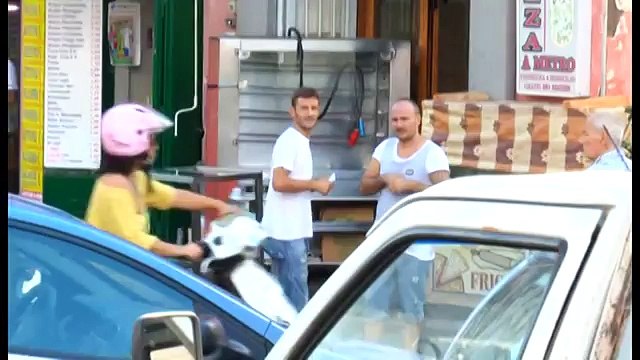 Napoli - Agguato al Cavone, ucciso fratello del boss Lepre -2- (13.09.14)