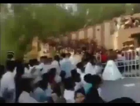 Once Again Indian Soldier Falls During Parade At Wagha Border