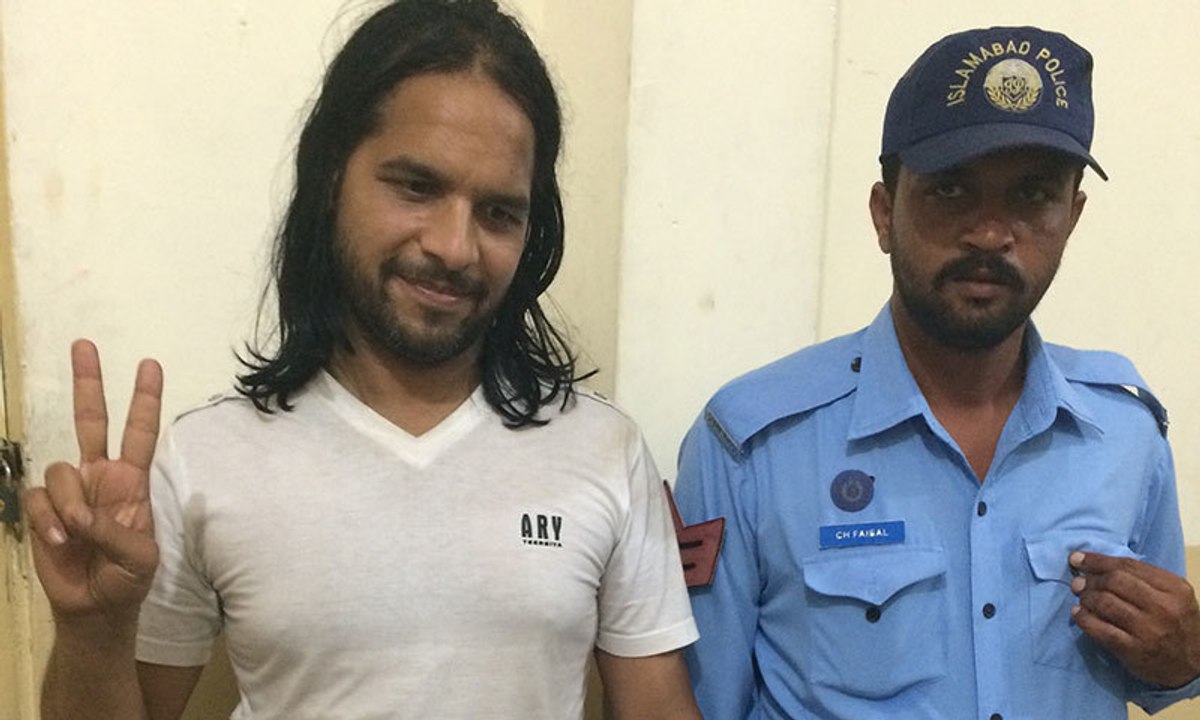 DJ-Butt PTI ڈی جے بٹ