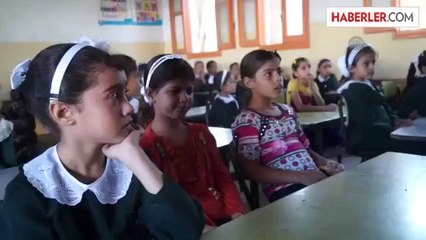 Gazze'de yeni eğitim-öğretim yılı hüzünlü başladı -