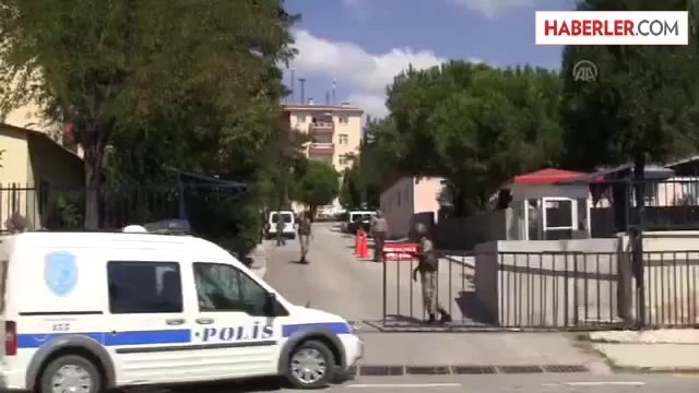 Astsubayın tartıştığı eşini silahla yaraladığı iddiası -