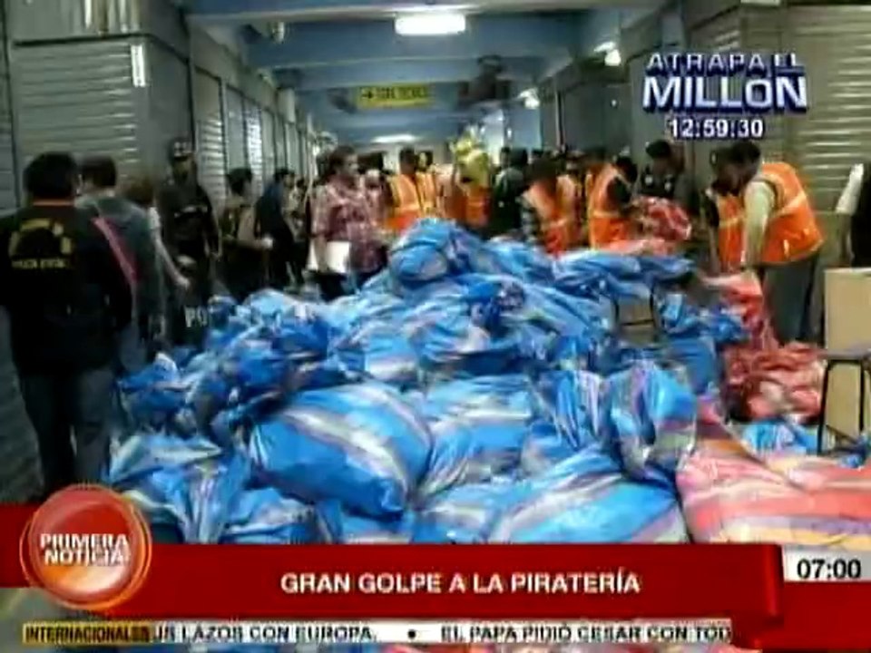 PNP intervienen Polvos Azules