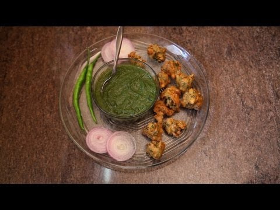 How To Make Quick Sanha Pakora By Veena (Chickpea Flour Fritters)
