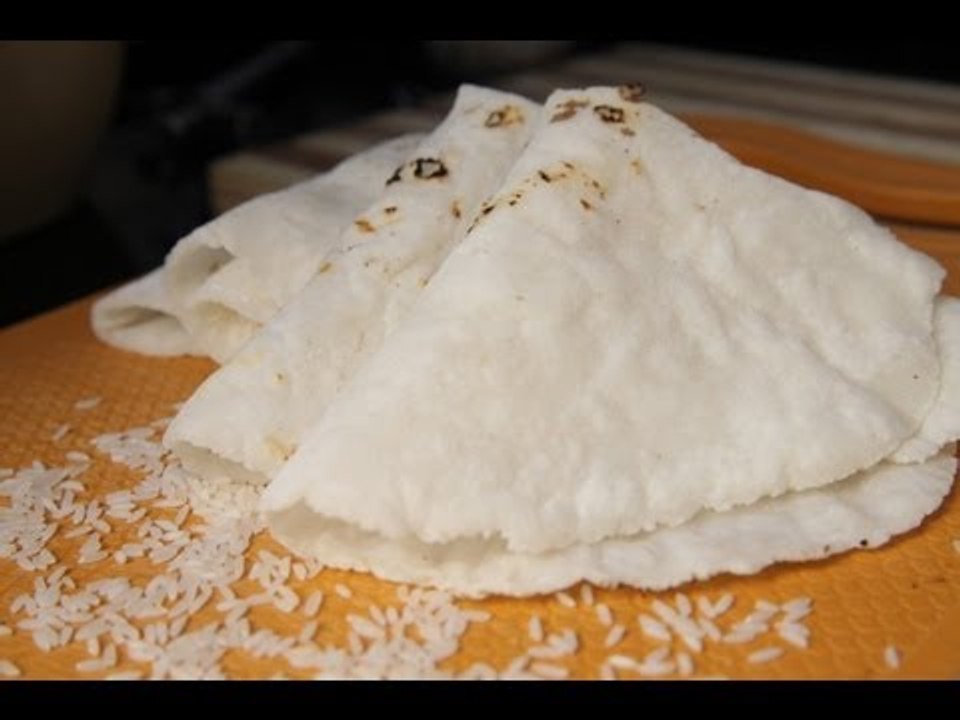 Tandlachi Bhakri (Rice Rotis) By Archana