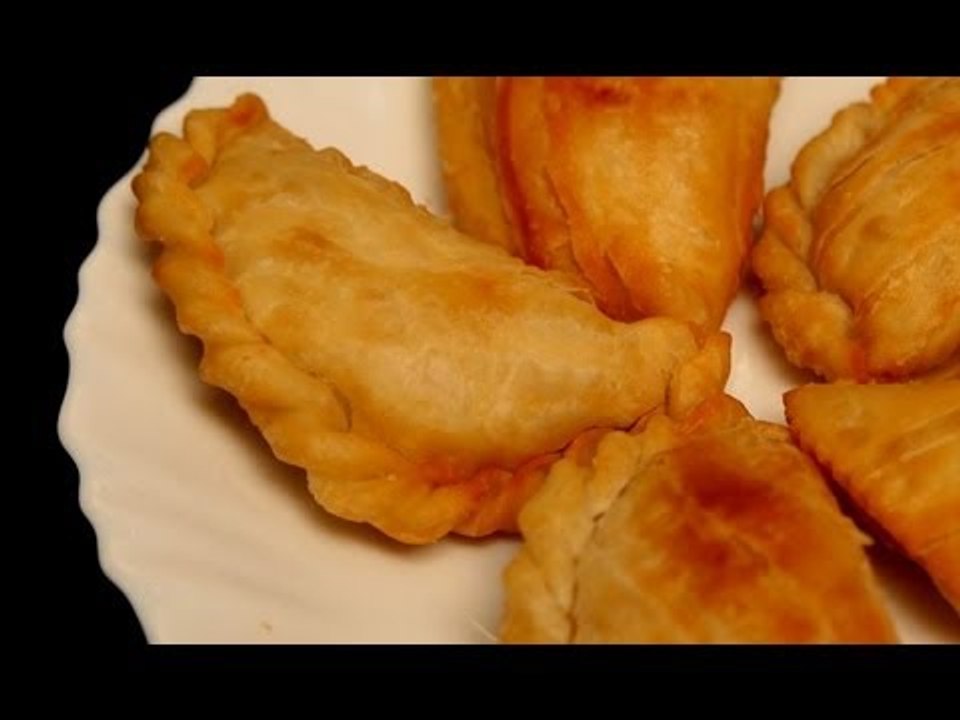Home-Made Karanji/Gujiya (Wrapped And Fried Puff With Coconut Filling) By Archana