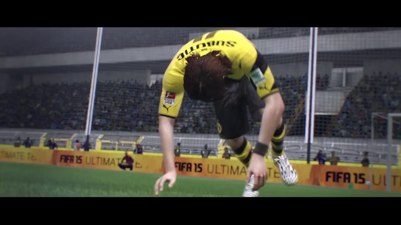 FIFA 15 (PS4) - Publicité version longue