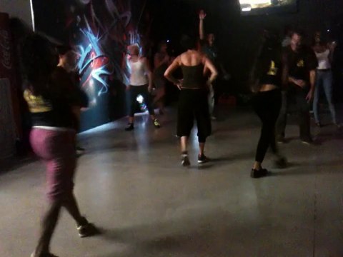 Le Pian-Médoc (33) cours de Zumba par l'association CasaRythme