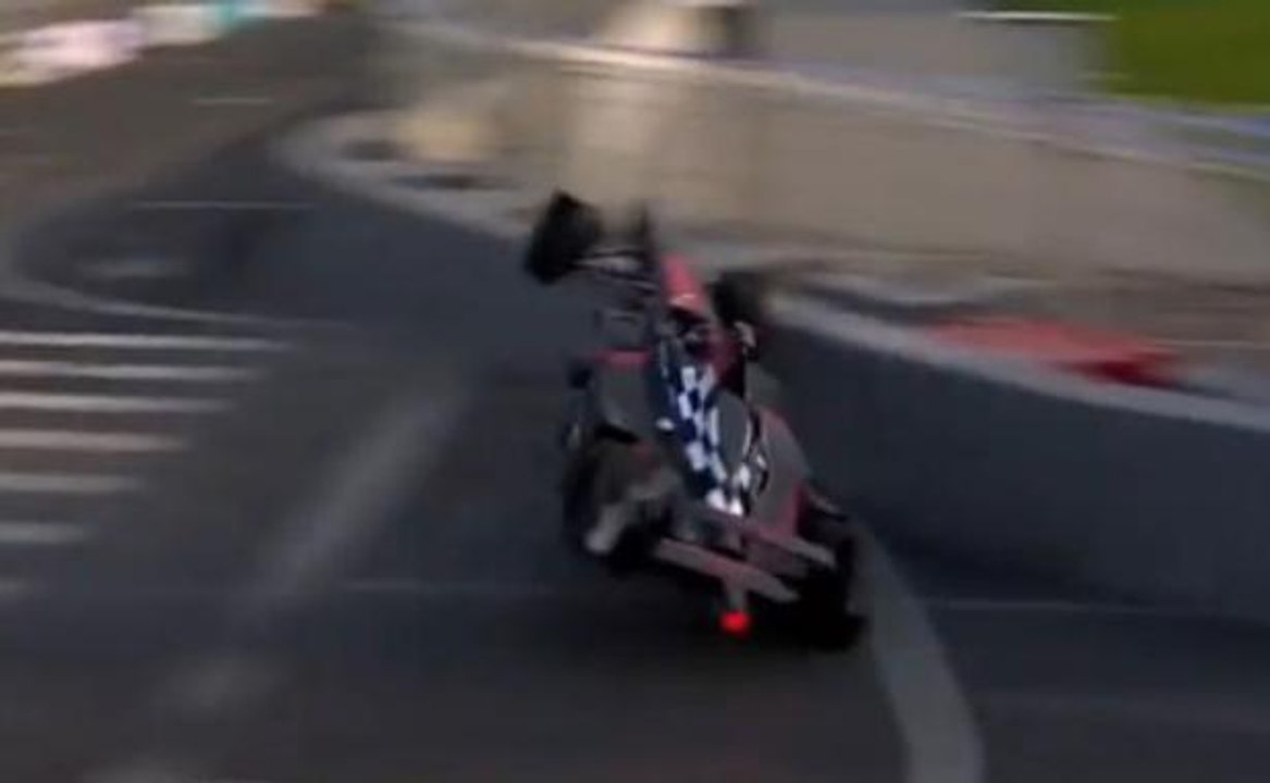 Accident spectaculaire entre  Nicolas Prost et Nick Heidfeld en Formule E