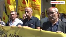Pir Sultan Abdal Derneği'nden İl Milli Eğitim Müdürlüğü Önünde Protesto