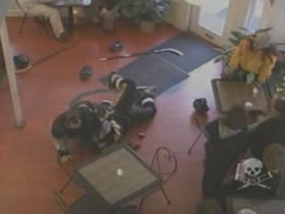 Jackass - Restaurant fight