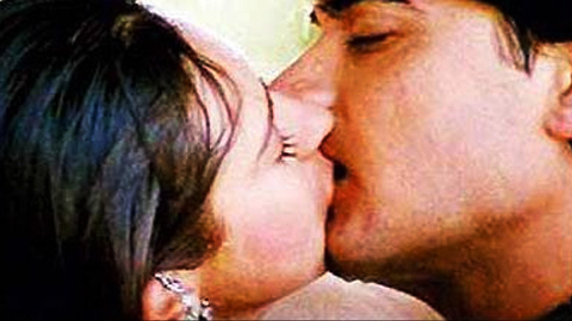 BOLLYWOOD'S MOST ROMANTIC SCENES | Karisma Kapoor & Aamir Khan In RAJA  HINDUSTANI - video Dailymotion