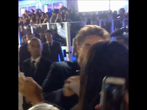 TIFF Premiere MTTS Fan#2 Rob signing autographs for fans RC 10.09.2014
