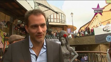 Amy Winehouse : sa statue en bronze dévoilée à Londres !