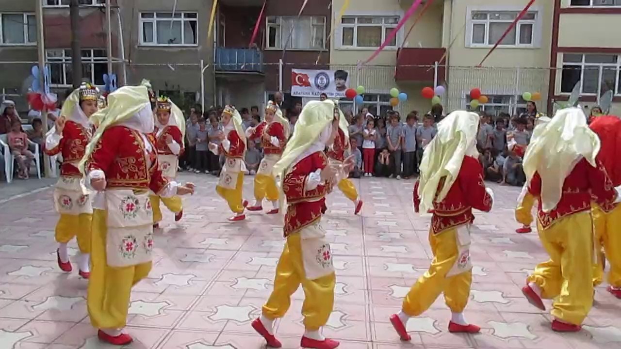ATATÜRK İLKOKULUNDA İLKÖĞRETİM HAFTASI