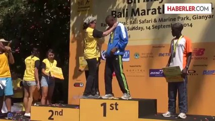 Endonezya Bali Maratonu'na 4 bin 500 kişi katıldı -