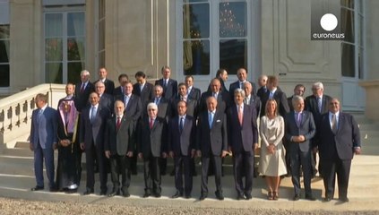 مؤتمر باريس يتعهد بدعم العراق في حربه ضد داعش