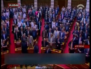 Yunanistan'a gelip sözde "Soykırım Yasası"nı çiğneyeceğiz