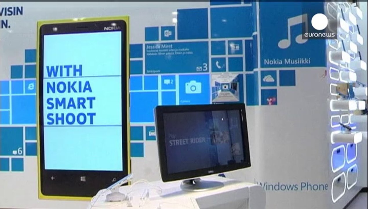 Microsoft looks to Minecraft for Windows phone boost