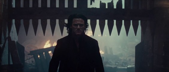 Dracula Untold - Extrait « Vlad défend son château » [VOST|HD1080p]