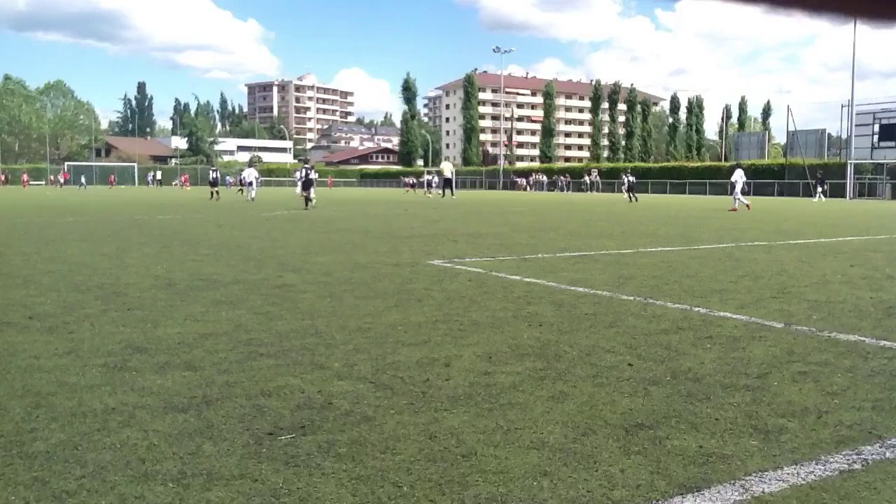 Tournoi Annecy fc juin 2014  Super action des u11