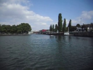 Captain' Tony Barry White à la barre sur l'Ourcq!