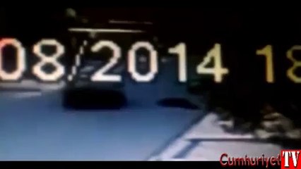 Sokak ortasında cinayet güvenlik kamerasında