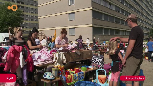 SUJET- Le dernier bric-à-brac de l'année cartonne grâce au soleil