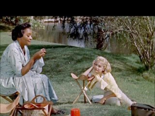 HOMENAJE A JUANITA MOORE