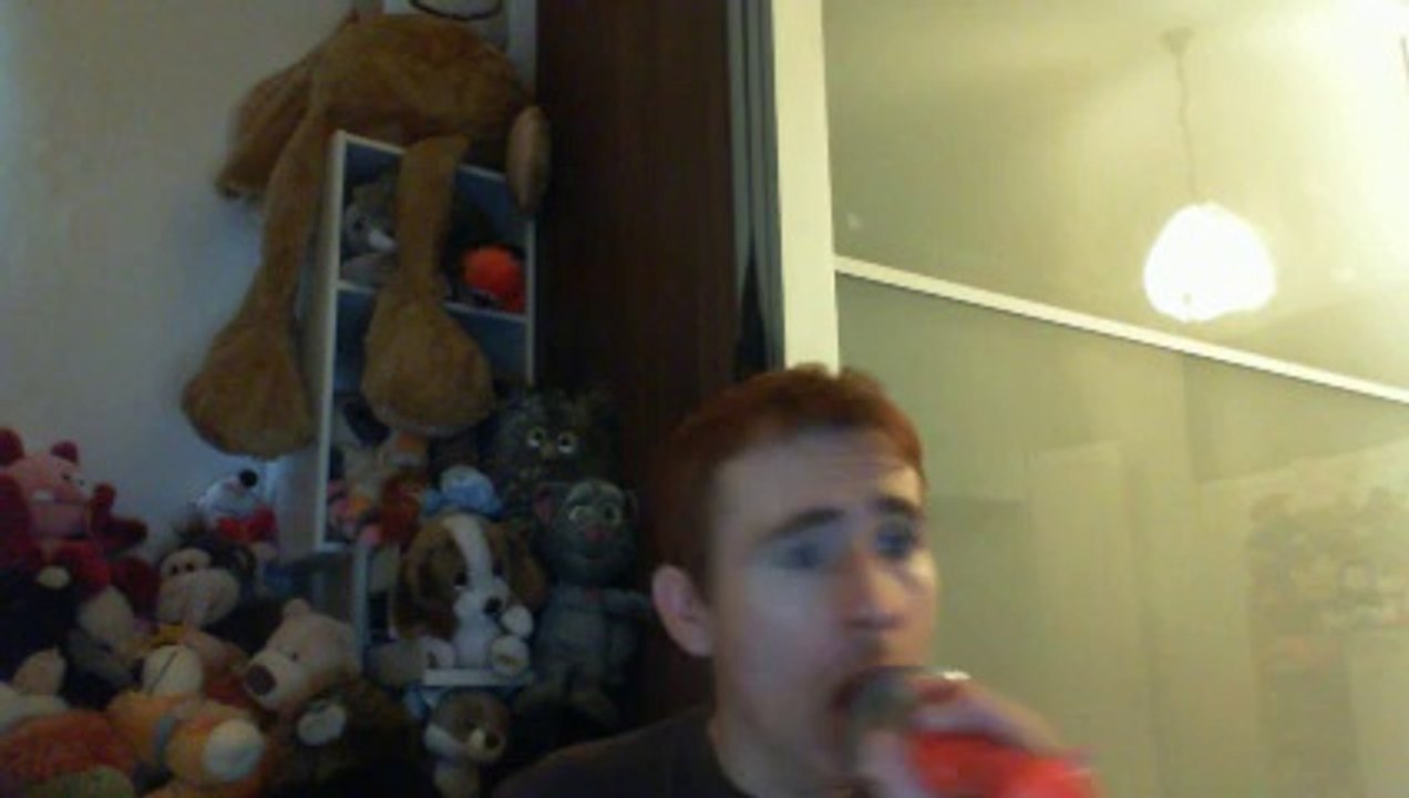 Wiwi égratigne "amour profond" d'Axelle Red