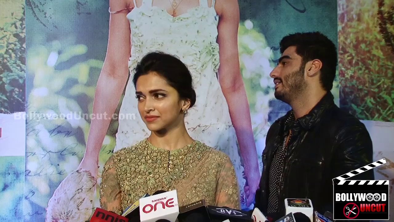 Deepika Padukone DENIES Talking On CLEAVAGE CONTROVERSY