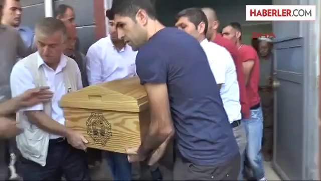 Yol Kenarında Başından Vurularak Öldürülmüş Bulundu