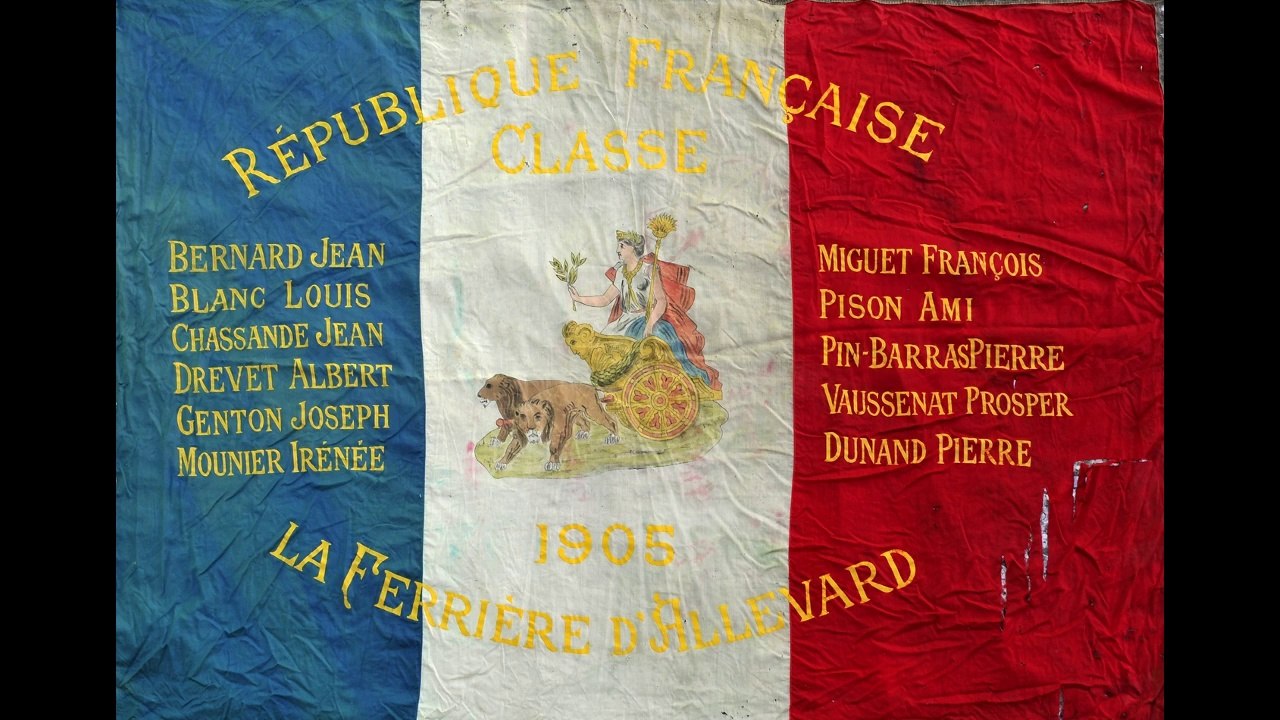 Jean Guibal parle de la commémoration, en écho à l'exposition "À l'arrière comme au front. Les Isérois dans la Grande Guerre" présentée au Musée dauphinois depuis le 19 avril 2014