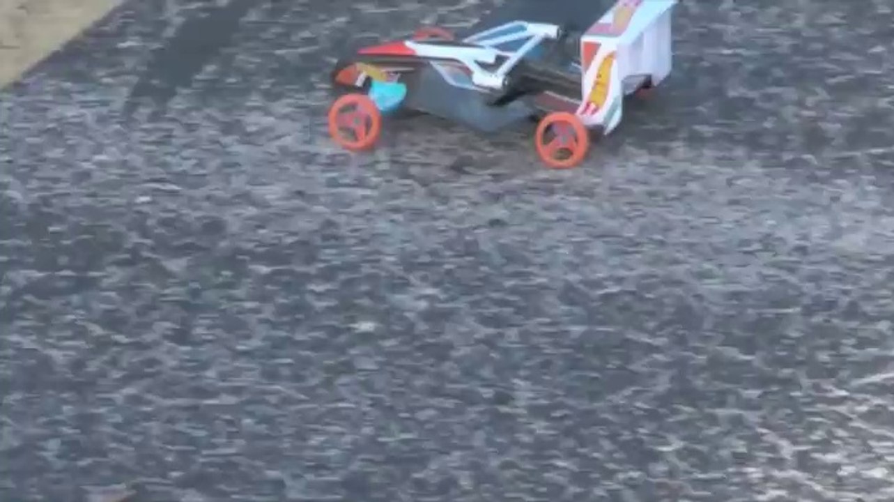 Hot Wheels Street Hawk Remote Control Flying Car