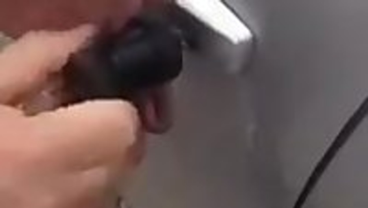 New technique of car theft that is widely spreading in Bangkok right now