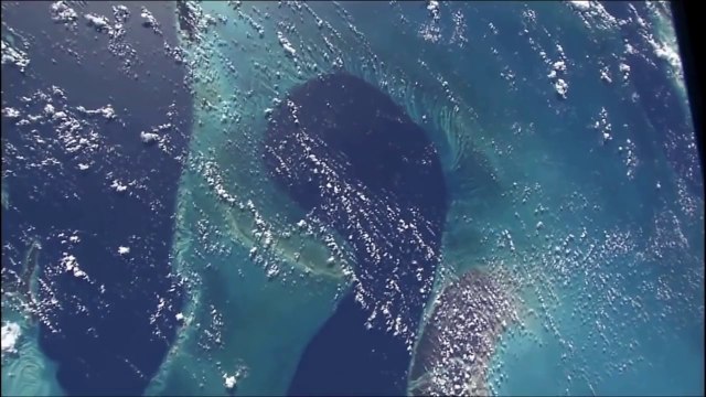 Planète Terre vue de l'espace HD - ORIGINAL-YouTube