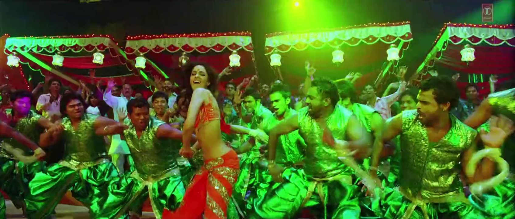 Shalu Ke Thumke Ki Duniya Diwani - Mallika sherawat - bin bullaye baarati HD Video