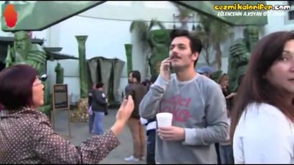 Fotoğraf Çekenleri Trolleyen Hayrettin