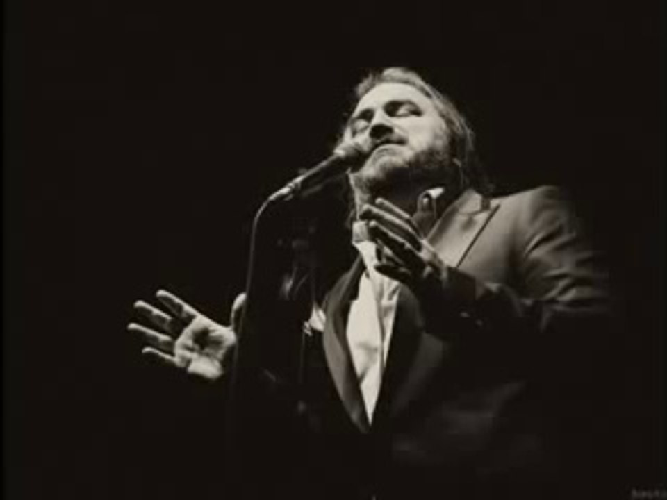 Volkan Konak - Uzanamam Ben Sana Bu Acıtır Canımı