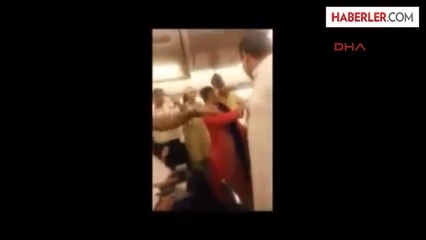 Öfkeli Yolcular, Eski Bakanla Senatörü Uçaktan Attılar