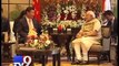 PM Narendra Modi in conversation with Chinese President Xi Jinping in Hotel Hyatt, Ahmedabad - Tv9 Gujarati