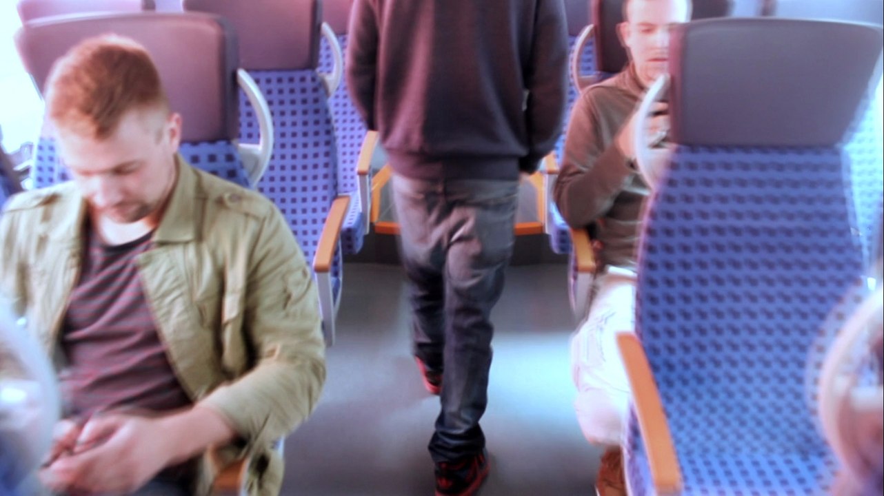 S.q.u. - online (official video)