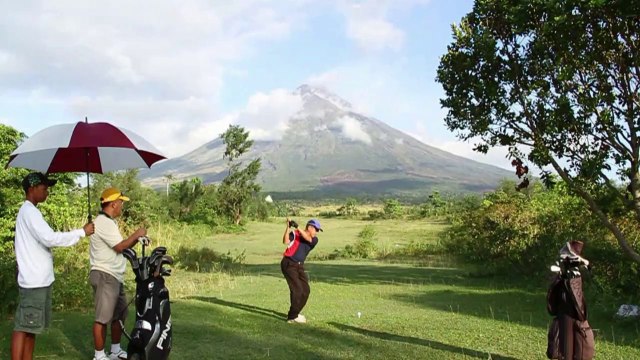 Vulcão obriga retirada de 50 mil pessoas nas Filipinas