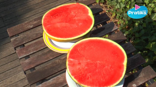 Comment rafraîchir une pastèque au soleil ?